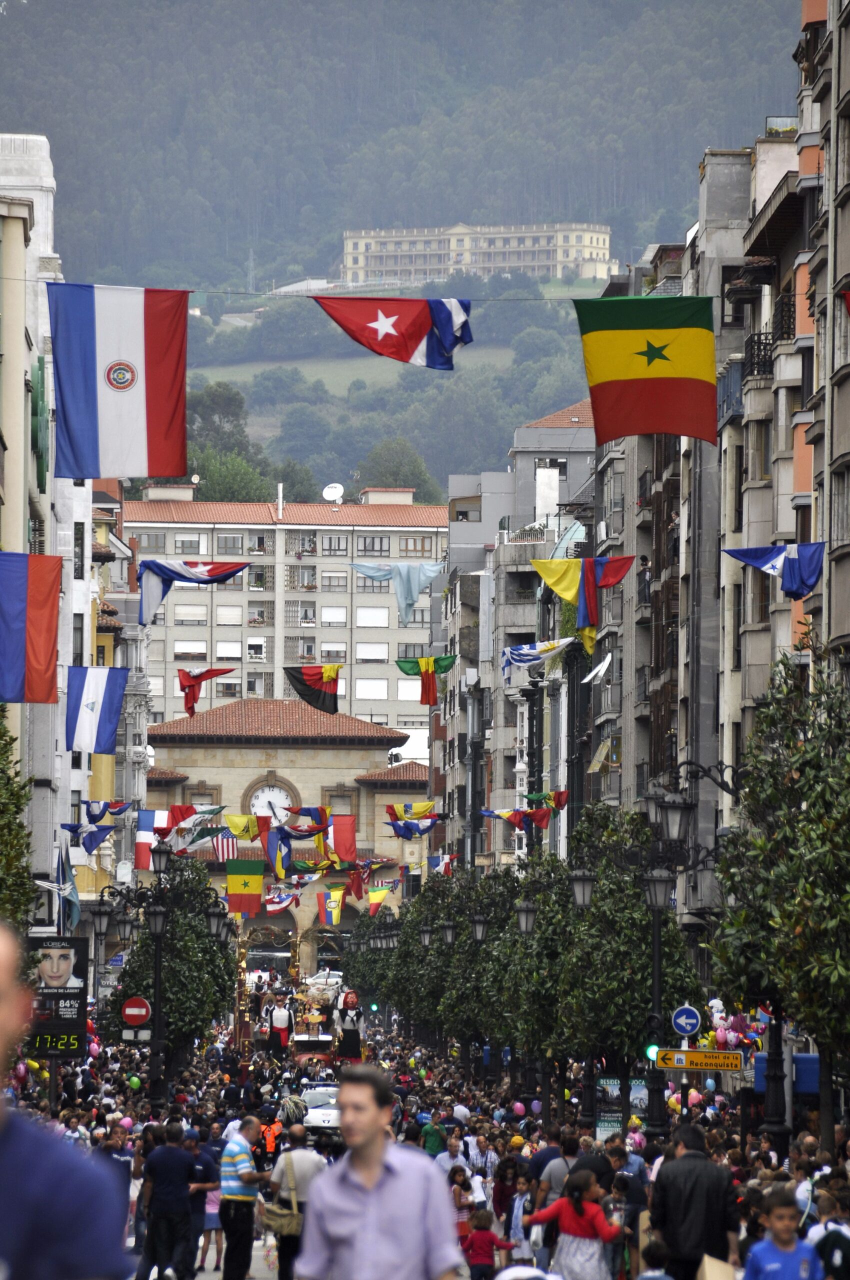 Día de América en Asturias: tradición, historia y fiesta en Oviedo